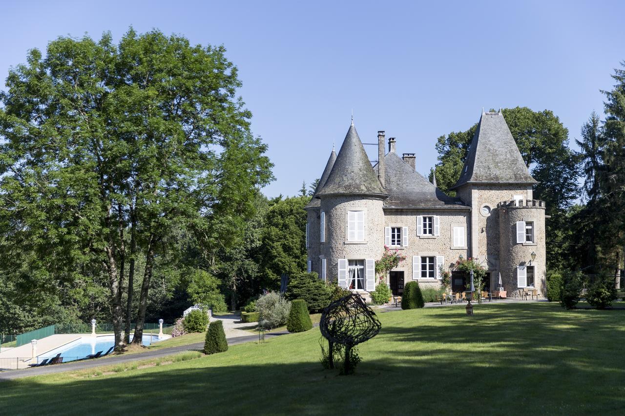 Chateau Le Mialaret Neuvic  Buitenkant foto